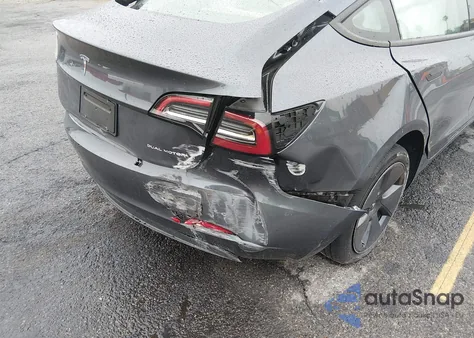 2023 Tesla Model 3 Long Range Dual Motor All-Wheel Drive z USA, uszkodzony, nr VIN 5YJ3E1EB4PF592786